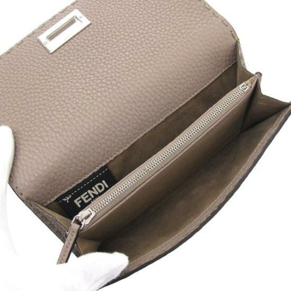 FENDI Selleria Peekaboo Long Wallet - Picture 4 of 9